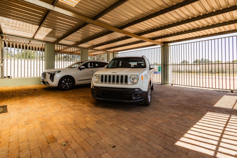 8 Bedroom Property for Sale in Joostenbergvlakte Western Cape